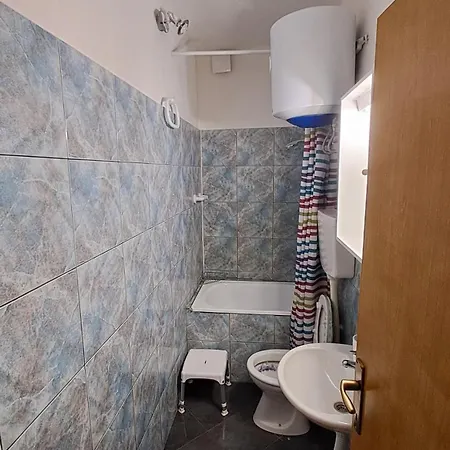 Apartament Red Gold *